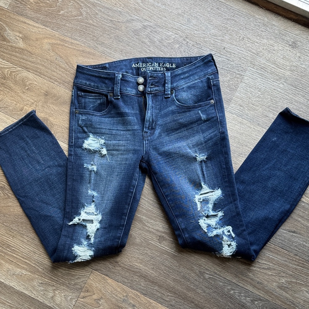 American Eagle Outfitters Women's Ripped Indigo Skinny Jeans